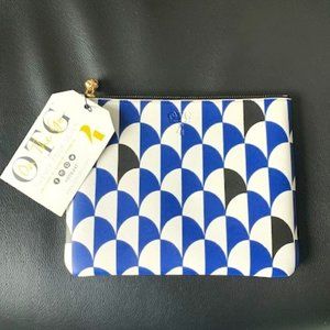 *NWT* OTG247 #4 Lucy Geo Navy Bag